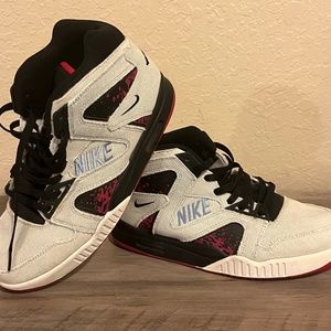 Nike Air Tech Challenge Hybrid Washed Denim